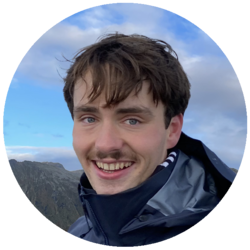 Portrait von Konrad, einem Bachelorstudenten der Volkswirtschaftslehre. 