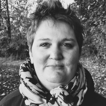 Dr. Johanna Gather